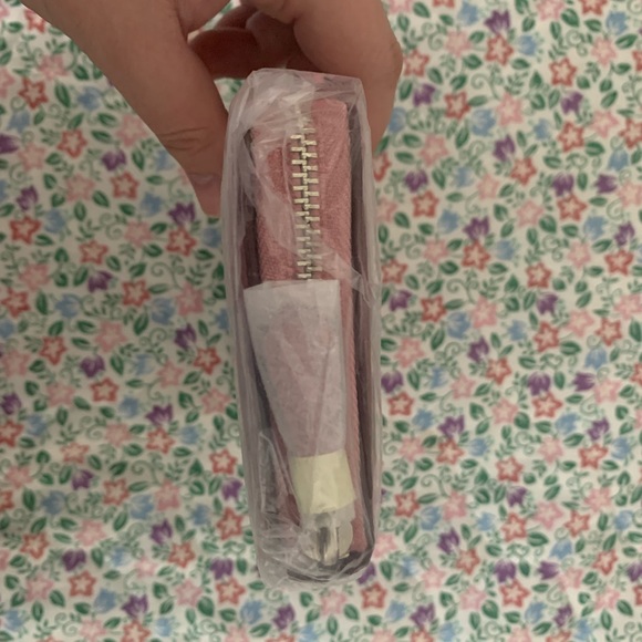 Coach ACCORDION ZIP WALLET IN HEART PRINT COATED CANVAS (COACH F53885) - Picture 6 of 6